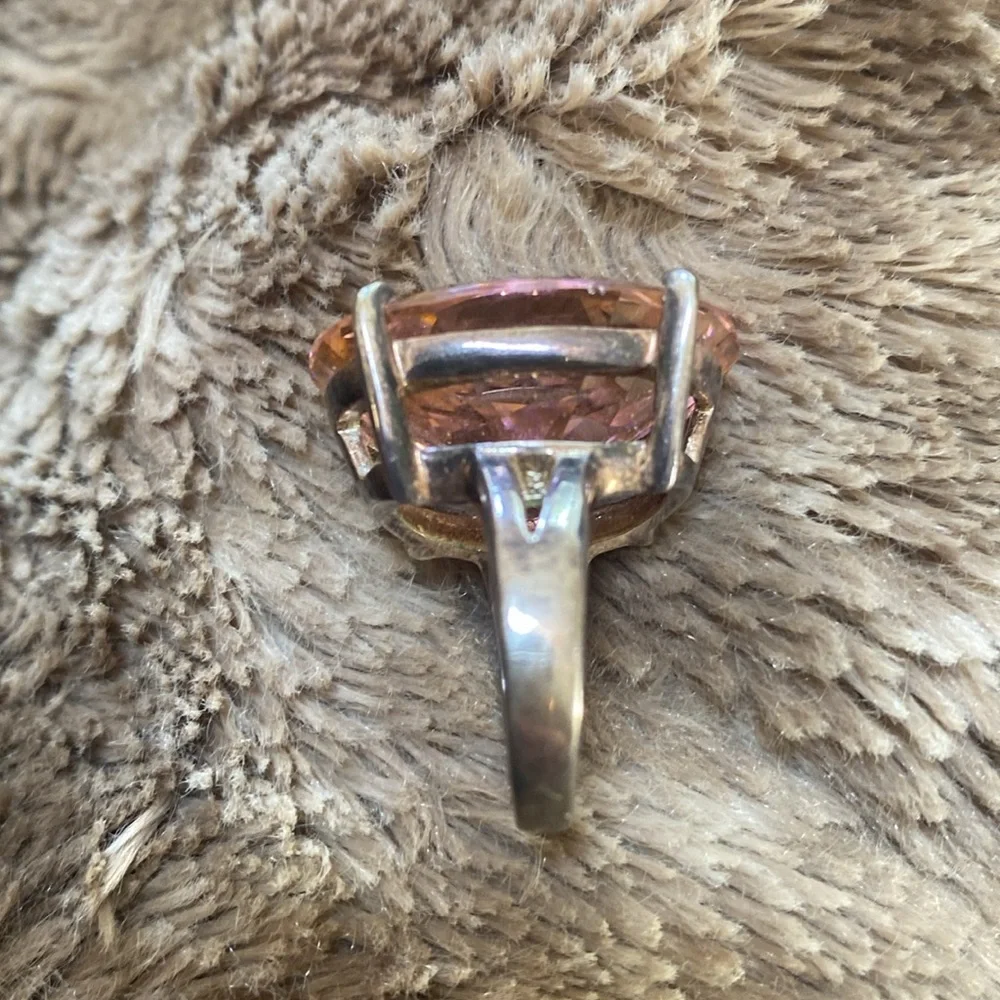 Express Ring - Picture 3 of 4